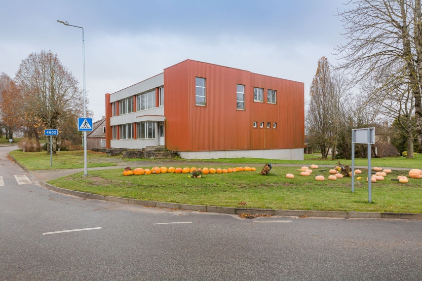 Parduodamos  patalpos Varnių g., Žarėnų mstl., Telšių r. sav., 787.61 m2 ploto 7