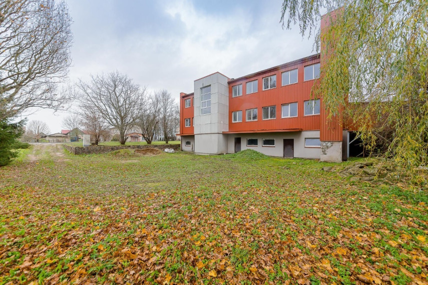 Parduodamos  patalpos Varnių g., Žarėnų mstl., Telšių r. sav., 787.61 m2 ploto 9