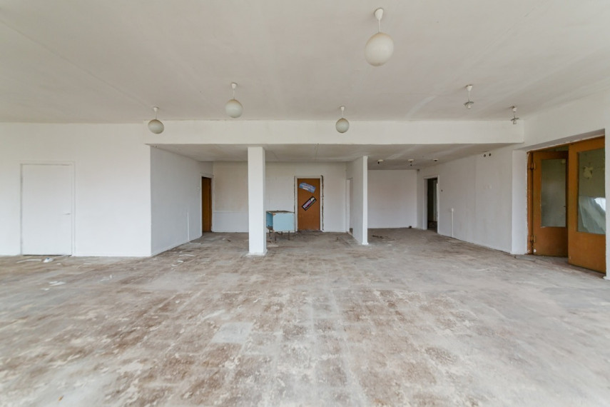 Parduodamos  patalpos Varnių g., Žarėnų mstl., Telšių r. sav., 787.61 m2 ploto 23