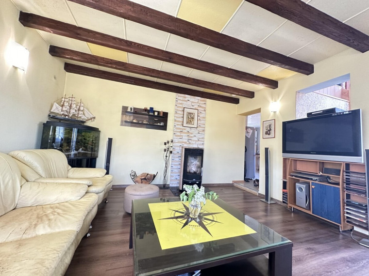 Parduodamas namas Klaipėdos apskritis, Klaipėda, Mažasis kaimelis, Baltijos 10-oji g., 189 m2 ploto, 2 aukštai 1