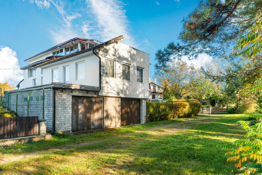 Parduodamas namas Ąžuolų g. , Pikeliškių k., Vilniaus r. sav., 195 m2 ploto, 2 aukštai 3