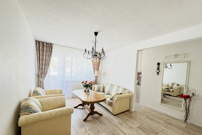 Parduodamas butas Klaipėdos apskritis, Klaipėda, Centras, Taikos pr., 44 m2 ploto, 2 kambariai 1