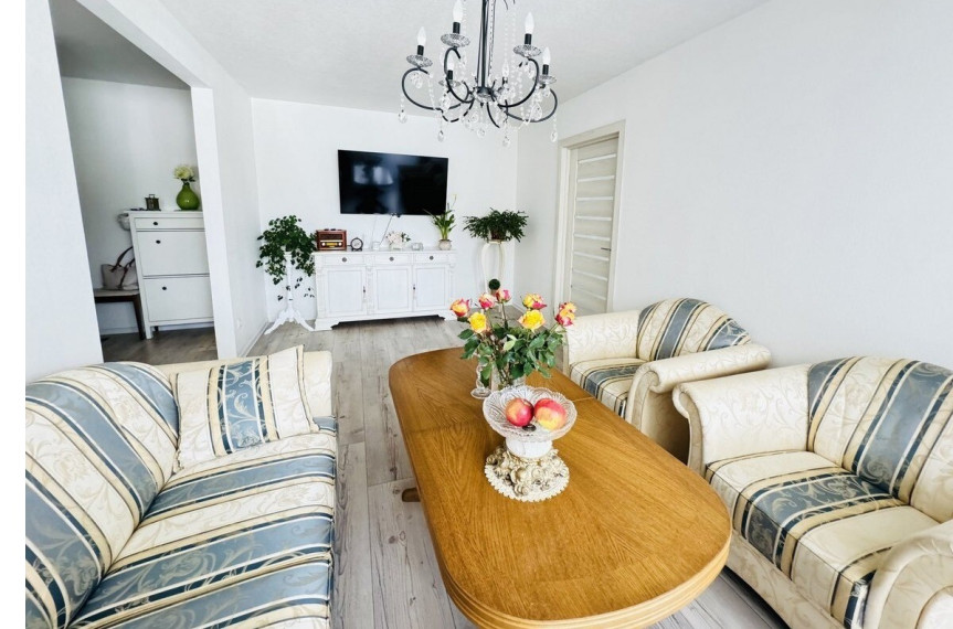 Parduodamas butas Klaipėdos apskritis, Klaipėda, Centras, Taikos pr., 44 m2 ploto, 2 kambariai 2