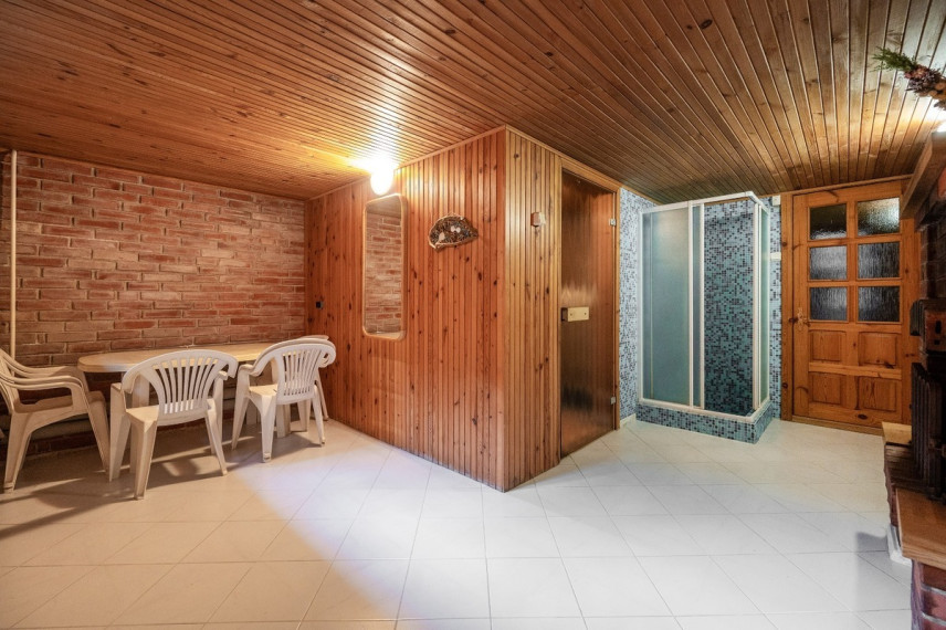 Parduodamas namas Karšuvos g., Buivydiškių k., Vilniaus r. sav., 268.37 m2 ploto, 2 aukštai 44