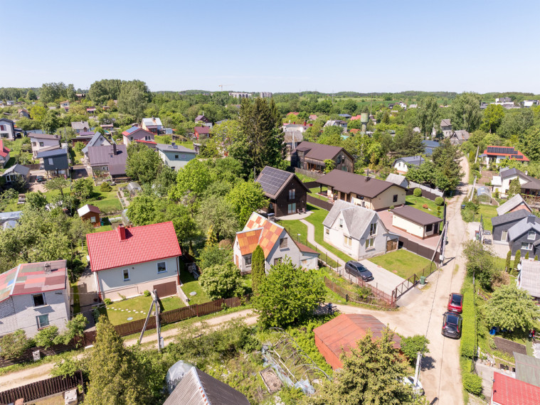 Parduodamas 7.67 a ploto sklypas su sodo namu Ateities Sodų 3-oji g., Naujojoje Vilnioje 4