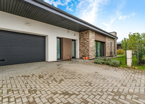 Parduodamas namas Išdagų g., Pilaitė, Vilniaus m., Vilniaus m. sav., 150.01 m2 ploto, 1 aukštai