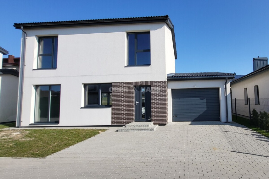 Parduodamas namas Bičių g., Jakų k., Klaipėdos r. sav., 130 m2 ploto, 2 aukštai 1