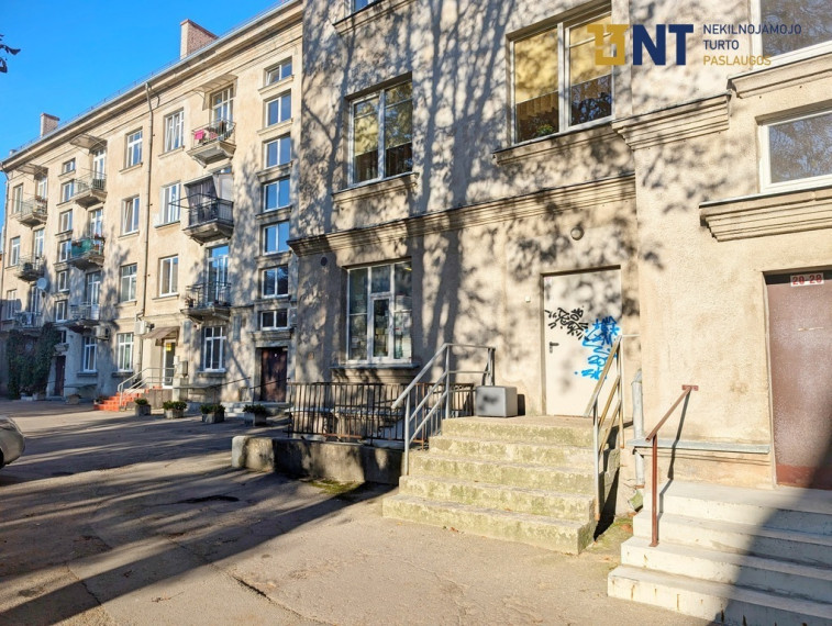 KOMERCINĖS-PREKYBOS PATALPOS ŠIAULIŲ BULVARE 9