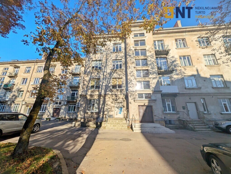 KOMERCINĖS-PREKYBOS PATALPOS ŠIAULIŲ BULVARE 10
