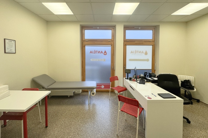Parduodama klinika Trakuose, Vytauto g., 385 kv.m ploto 8
