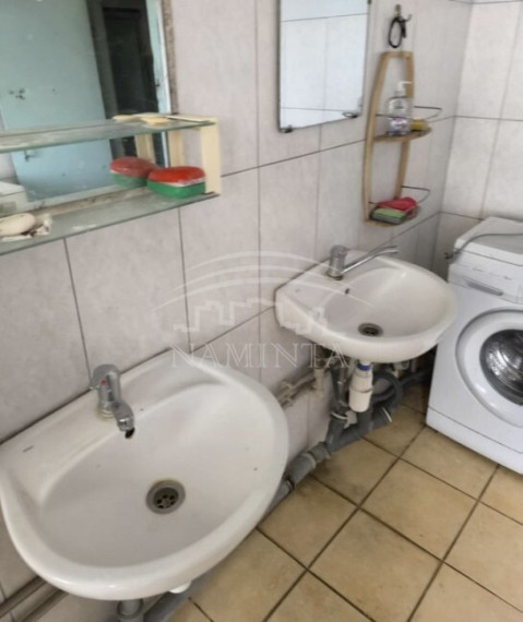 Parduodamas butas Šilutės pl., Rumpiškės, Klaipėdos m., Klaipėdos m. sav., 18 m2 ploto, 1 kambariai 5