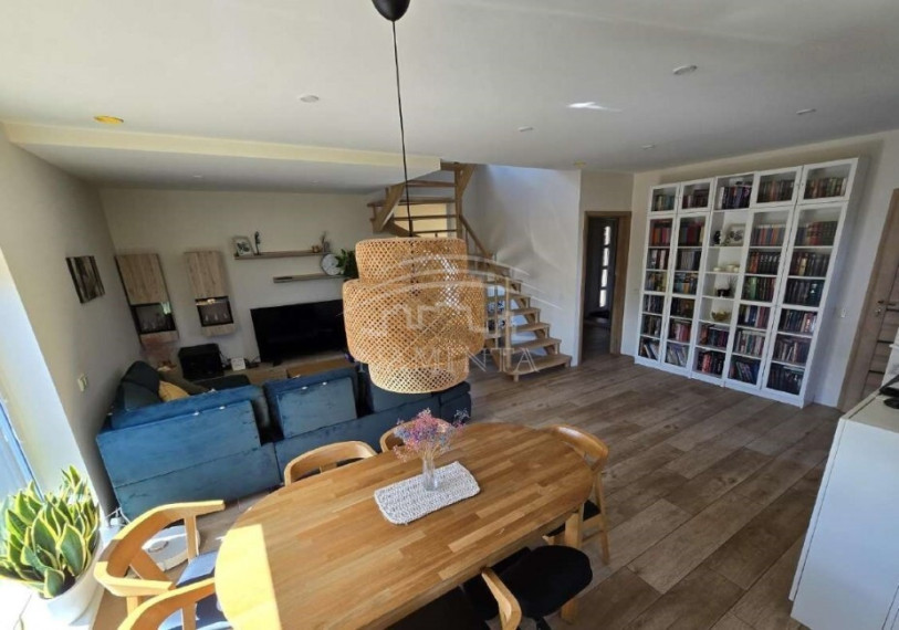 Parduodamas namas Gargždų m., Klaipėdos r. sav., 104 m2 ploto, 2 aukštai 4