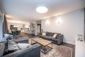 Parduodamas namas Beržų g., Vėliučionių k., Vilniaus r. sav., 230.13 m2 ploto, 2 aukštai 9
