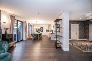 Parduodamas namas Beržų g., Vėliučionių k., Vilniaus r. sav., 230.13 m2 ploto, 2 aukštai 12