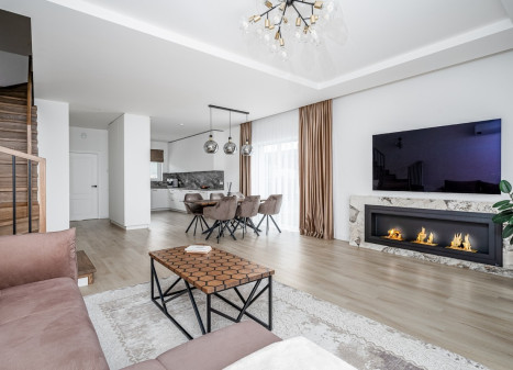 Parduodamas namas Grendavės g., Paneriai, Vilniaus m., Vilniaus m. sav., 145 m2 ploto, 2 aukštai