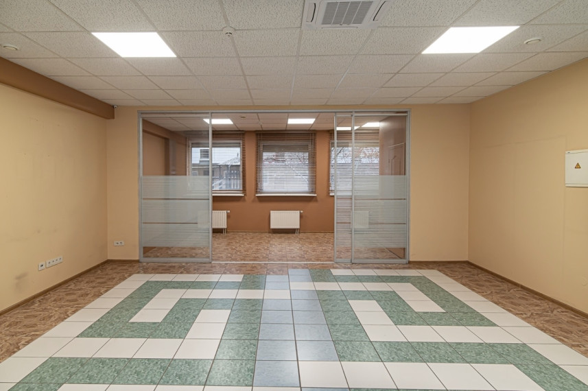 Nuomojamos administracinės, maitinimo, paslaugų, prekybos, sandėliavimo patalpos Fabijoniškių g., Fabijoniškės, Vilniaus m., Vilniaus m. sav., 136.8 m2 ploto 3