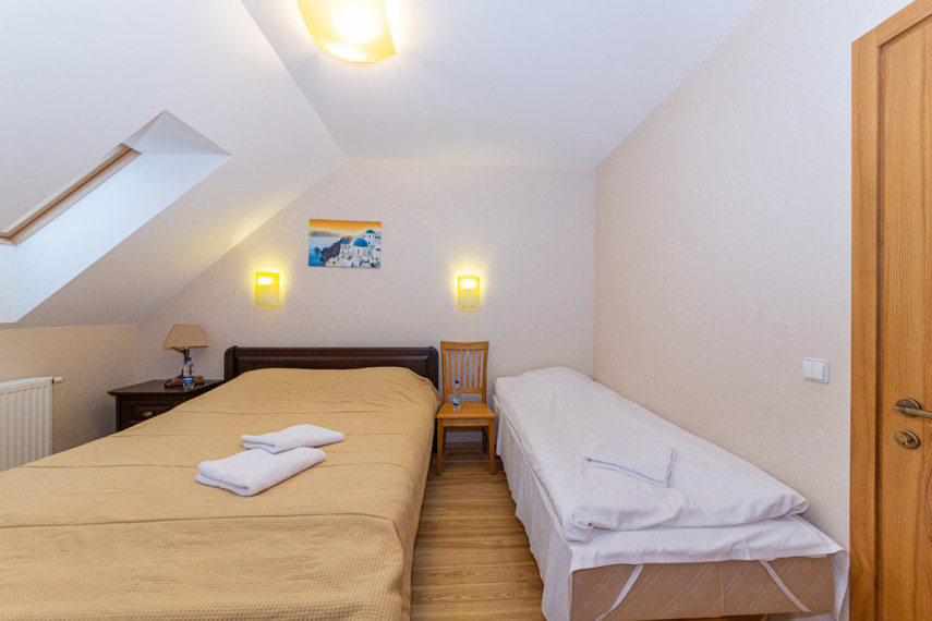 Parduodamos administracinės, kitos paskirties, maitinimo, paslaugų, prekybos patalpos Šiaulių r. sav., Gruzdžių mstl.,  M. Katiliškio g., 381.94 m2 ploto 36