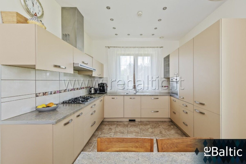 Parduodamas namas Nemenčinės pl., Nemenčinės pl., Vilniaus m., Vilniaus m. sav., 334 m2 ploto, 2 aukštai 21