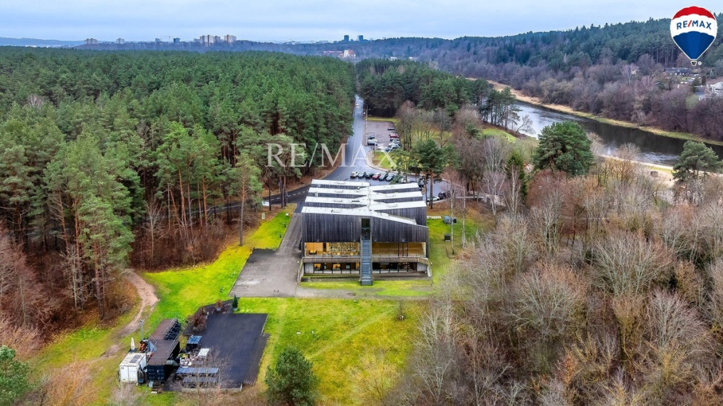 Parduodamos patalpos Vaidilutės g., Valakampiuose, Vilniuje, 2088 kv.m ploto 1