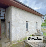 Parduodama namo dalis Kretingoje – J. Basanavičiaus g.! 21
