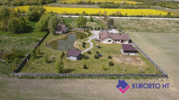 Parduodamas namas Būbelių k., Kretingos r. sav., 198 m2 ploto, 1 aukštai 10