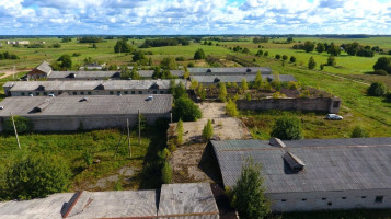 Molėtų r. nuomojami buvusios fermos pastatai, ~1eur už kv.m. 14