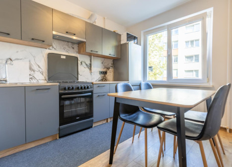 Parduodamas butas Naftininkų g., Mažeikių m., Mažeikių r. sav., 50.06 m² ploto 2 kambariai