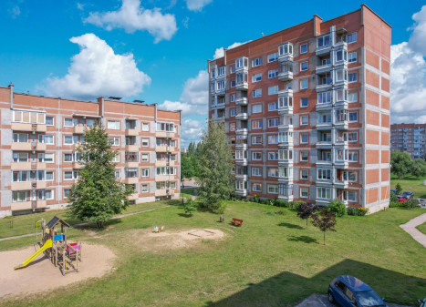 Parduodamas butas Pavasario g., Mažeikių m., Mažeikių r. sav., 88.61 m² ploto 4 kambariai
