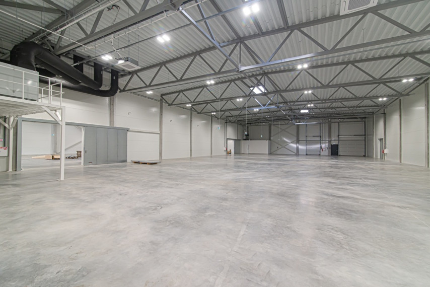 Nuomojamos administracinės, gamybinės, sandėliavimo patalpos Vilniaus r. sav., Budninkų k., Senasis Ukmergės kelias, 1454.22 m2 ploto 1