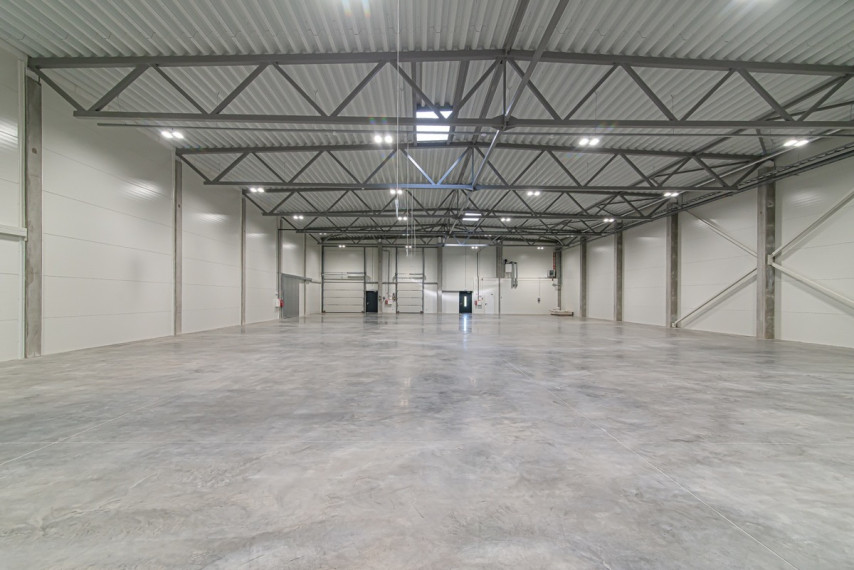 Nuomojamos administracinės, gamybinės, sandėliavimo patalpos Vilniaus r. sav., Budninkų k., Senasis Ukmergės kelias, 1454.22 m2 ploto 2