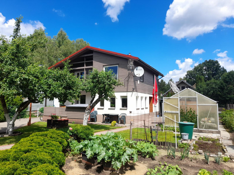 Parduodamas namas Skarbelio Sodų 1-oji g., Antakalnis, Vilniaus m., Vilniaus m. sav., 86.10 m² ploto 3 kambariai 4