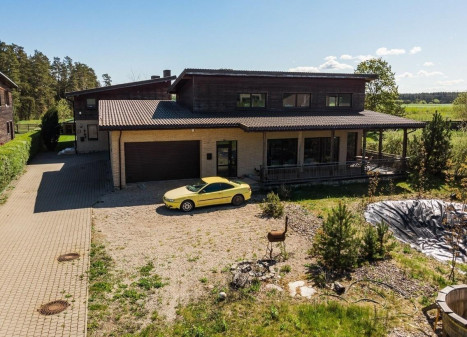 Parduodamas namas Miško g., Antaniškių k., Trakų r. sav., 222 m² ploto 4 kambariai