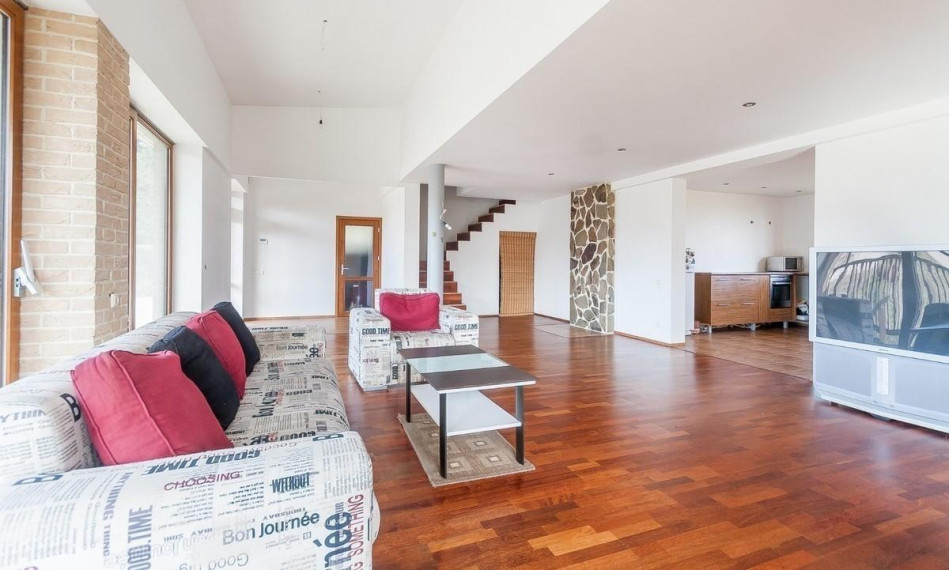 Parduodamas namas Miško g., Antaniškių k., Trakų r. sav., 222 m² ploto 4 kambariai 5