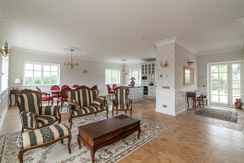 Parduodamas namas Pakalnės g., Glitiškių k., Vilniaus r. sav., 144 m2 ploto, 1 aukštai 4