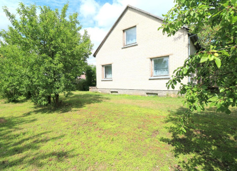 Parduodamas namas Juodiškių k., Širvintų r. sav., 146 m2 ploto, 2 aukštai Parduodamas namas Juodiškių k., Širvintų r. sav., 146 m2 ploto, 2 aukštai