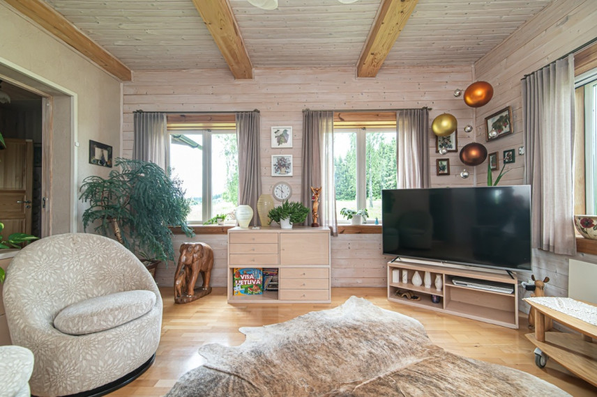 Parduodamas namas Ruzgiškių k., Utenos r. sav., 93.16 m2 ploto, 1 aukštai 4