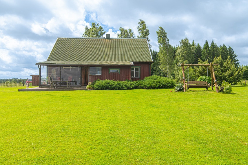 Parduodamas namas Ruzgiškių k., Utenos r. sav., 93.16 m2 ploto, 1 aukštai 19