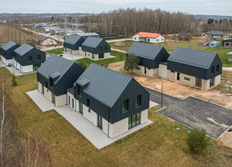 Parduodamas namas Juodasis kel., Kalnėnai, Vilniaus m., Vilniaus m. sav., 142.36 m2 ploto, 2 aukštai
