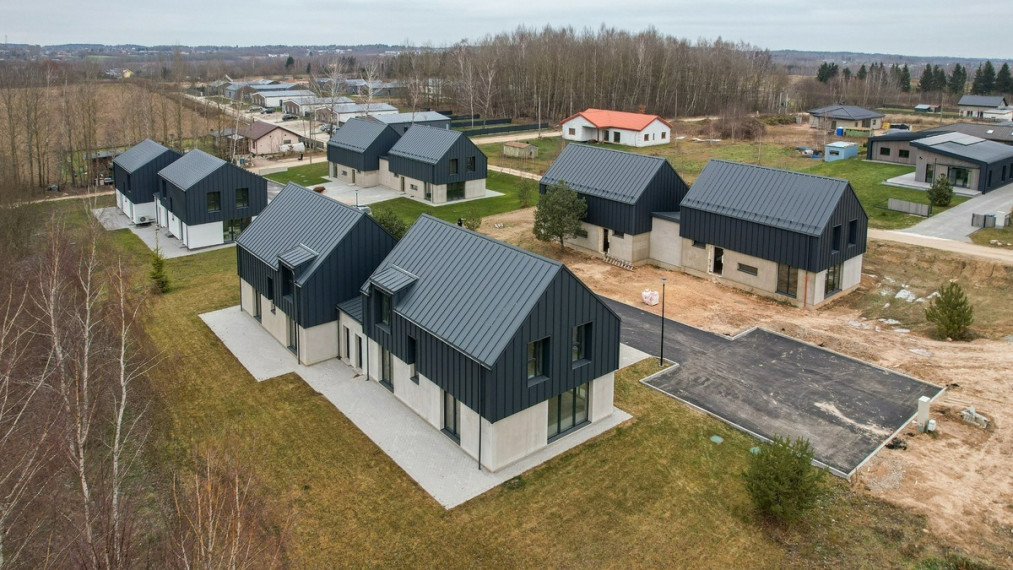Parduodamas namas Juodasis kel., Kalnėnai, Vilniaus m., Vilniaus m. sav., 142.36 m2 ploto, 2 aukštai 1