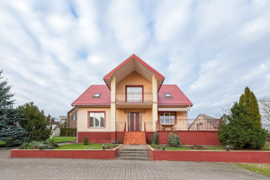 Parduodamas namas Aukščių g., Domeikavos k., Kauno r. sav., 270.07 m2 ploto, 2 aukštai 25