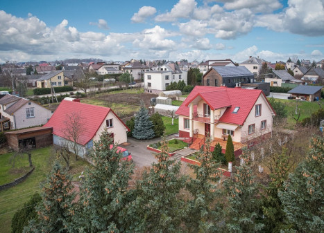 Parduodamas namas Aukščių g., Domeikavos k., Kauno r. sav., 270.07 m2 ploto, 2 aukštai