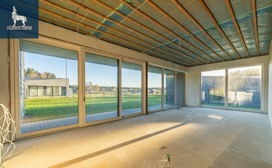 Parduodamas namas Medžiotojų g., Sakiškių k., Vilniaus r. sav., 146.4 m2 ploto, 1 aukštai 9