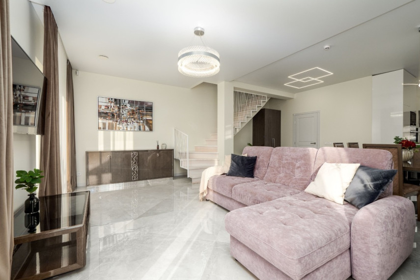 Parduodamas namas Gailašių g., Tarandė, Vilniaus m., Vilniaus m. sav., 140.9 m2 ploto, 2 aukštai 3