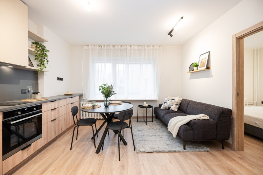 Parduodamas butas Šeimyniškių g., Šnipiškės, Vilniaus m., Vilniaus m. sav., 134 m2 ploto, 6 kambariai 2