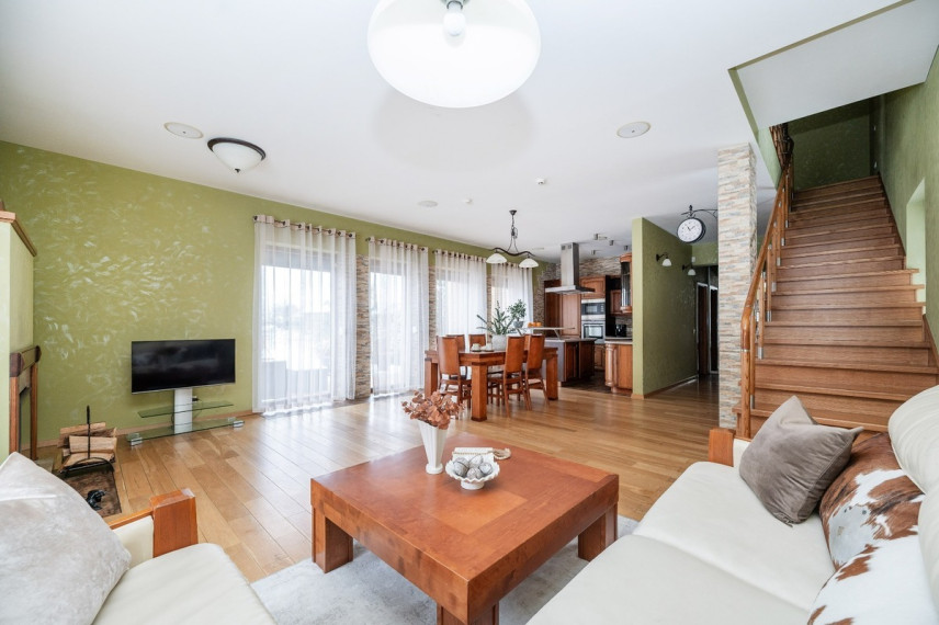 Parduodamas namas Užubalių g., Užubalių k., Vilniaus r. sav., 158.3 m2 ploto, 2 aukštai 3