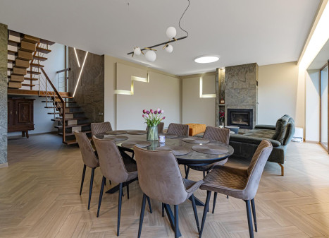 Parduodamas namas Tujų g., Garliavos m., Kauno r. sav., 214 m² ploto 4 kambariai