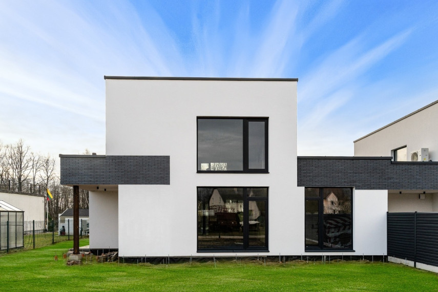 Parduodamas namas Bičiulių g., Trakų Vokė, Vilniaus m., Vilniaus m. sav., 209 m2 ploto, 2 aukštai 2