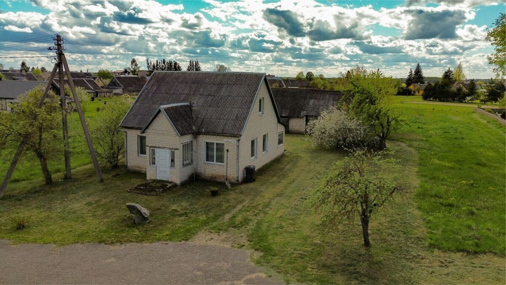 Mūrinis gyv. namas Panevėžio r., Užunevėžių k., Tylos g. 2 6