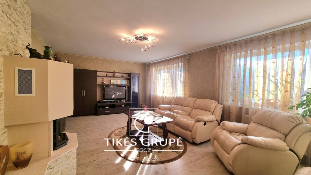 Parduodamas namas Gargždų m., Klaipėdos r. sav., 189 m2 ploto, 2 aukštai 1