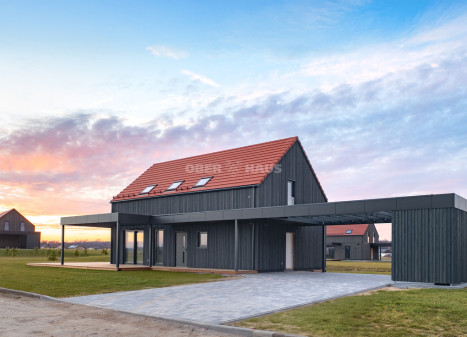Parduodamas namas Blizgių g., Grabių k., Klaipėdos r. sav., 141.45 m2 ploto, 2 aukštai